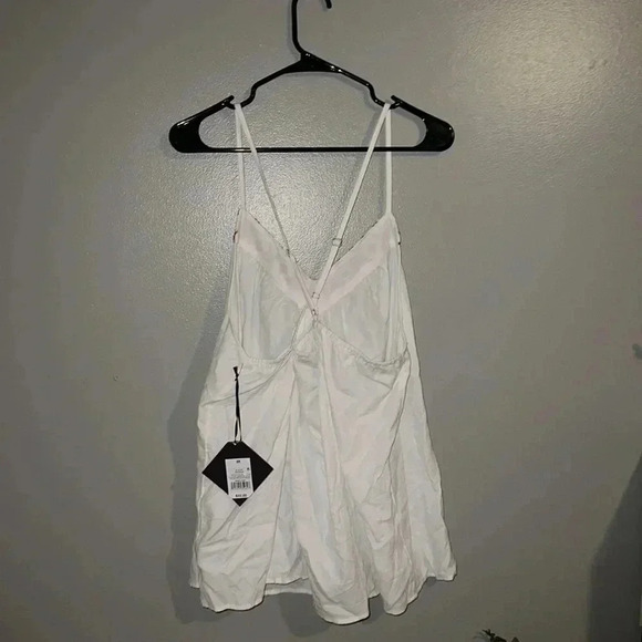 Ava & Viv Women's Plus Size Woven Swing V-Neck Top - Picture 5 of 8